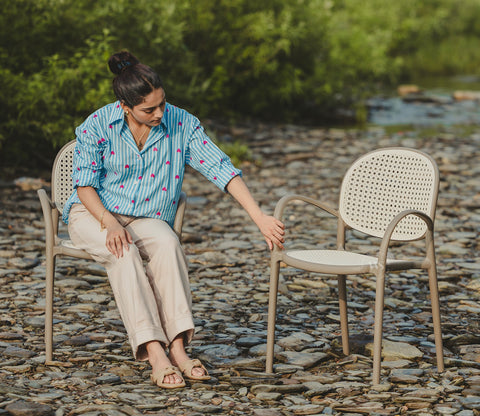 Avelis Premium Outdoor Chair with Rattan-Style Weave & PP Durability (Grey)