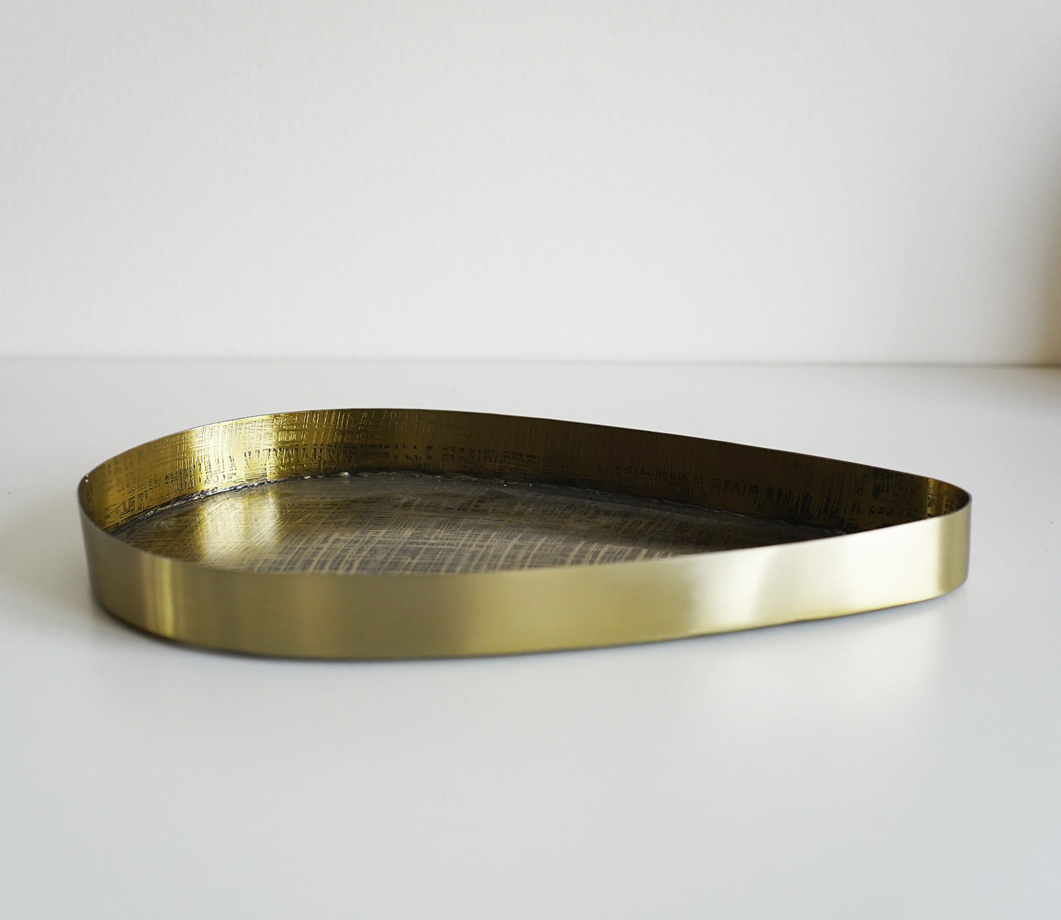 Priscilla Textured Gold And Black Tray