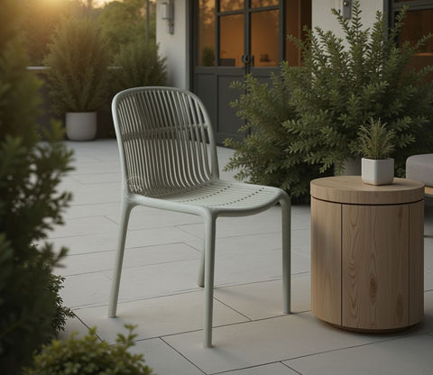Barrova All-Weather Outdoor Chair in Durable PP (White)
