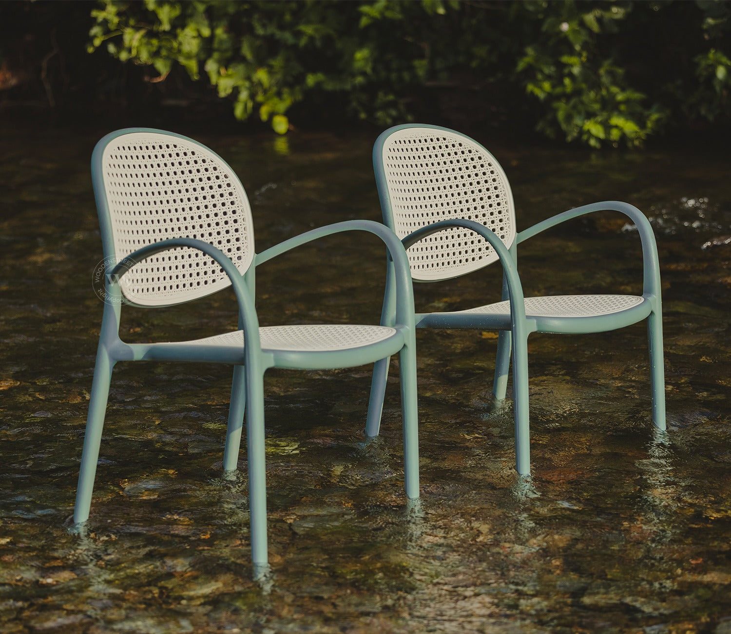 Avelis Premium Outdoor Chair with Rattan-Style Weave & PP Durability (Green)
