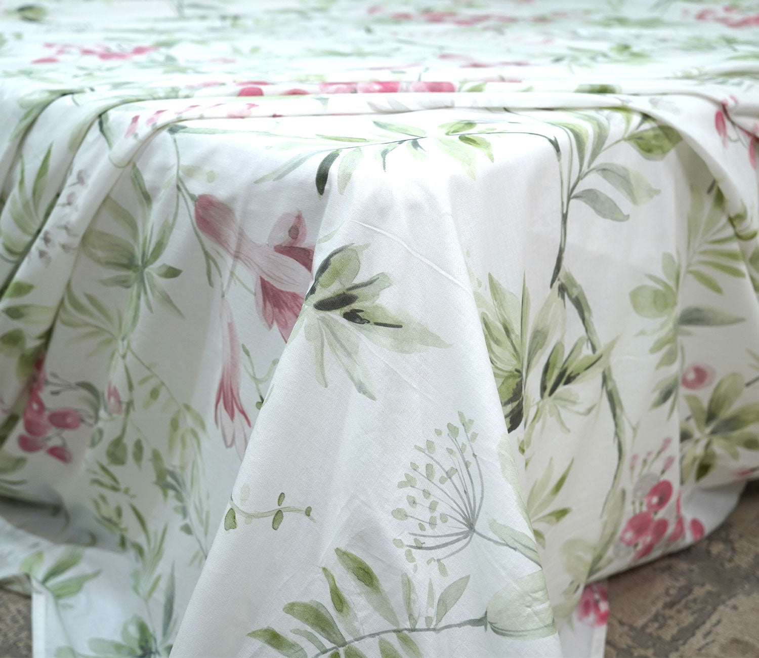 Botany Flat Cotton Bed Sheet King Size with 2 Pillow Covers (Blue)