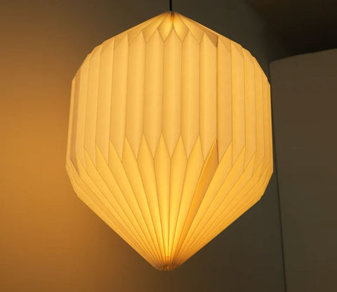 Skylar Off-White Origami Metal Pendant Lamp
