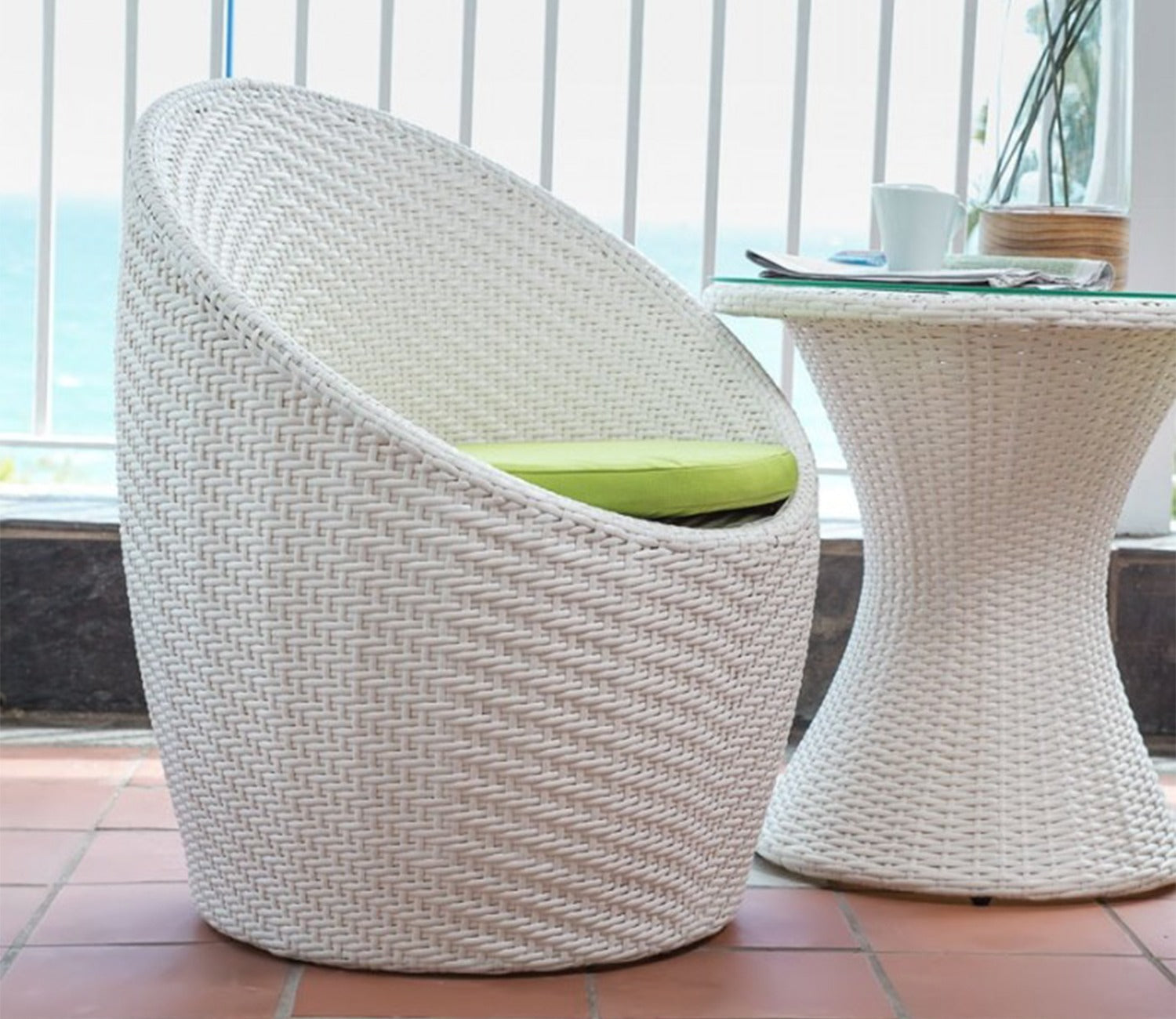 White Rattan And Wicker 2 Seater Set With Table And Green Cushions