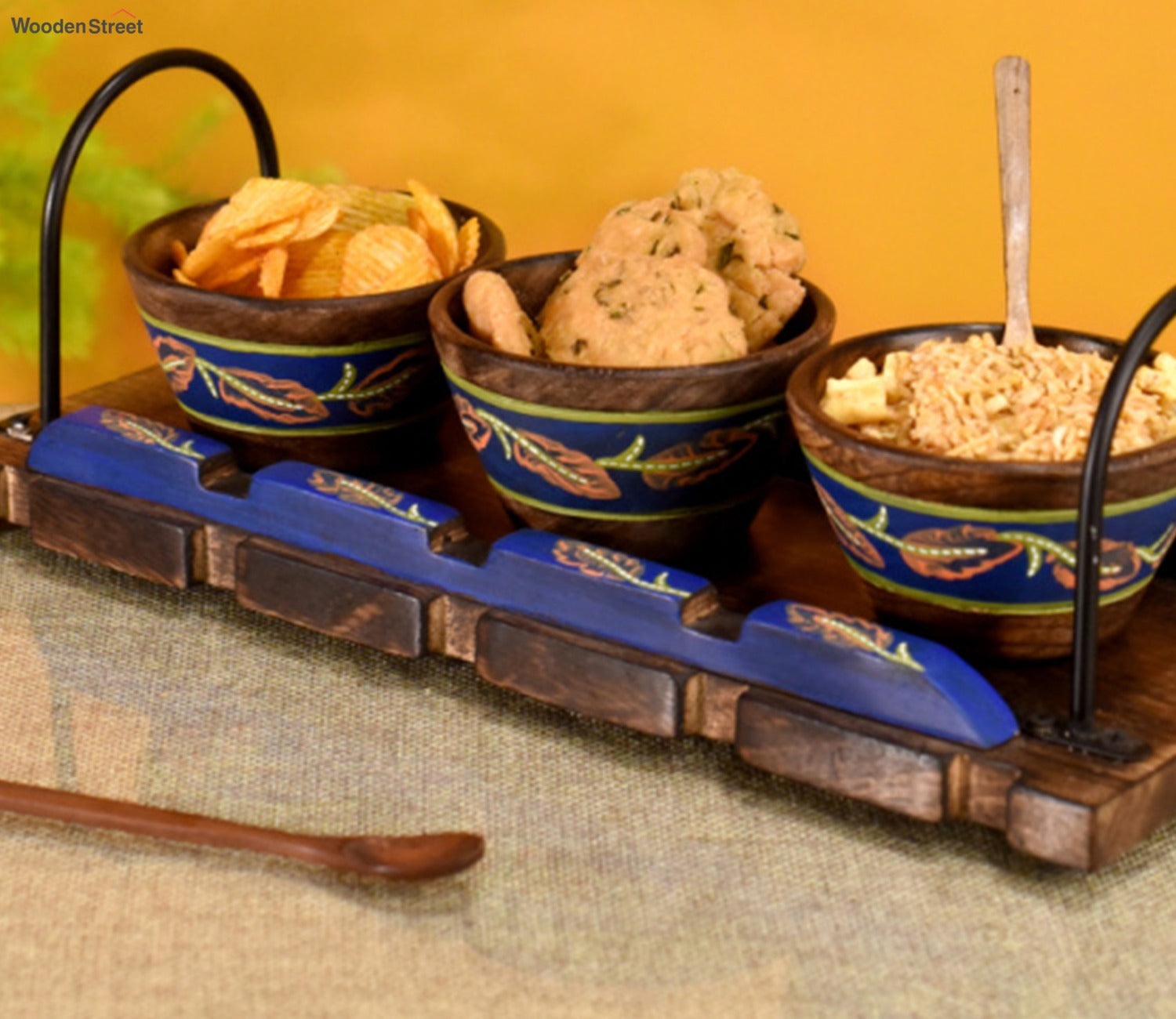 Brown And Blue Handcrafted Wooden Tray With Wooden Bowls