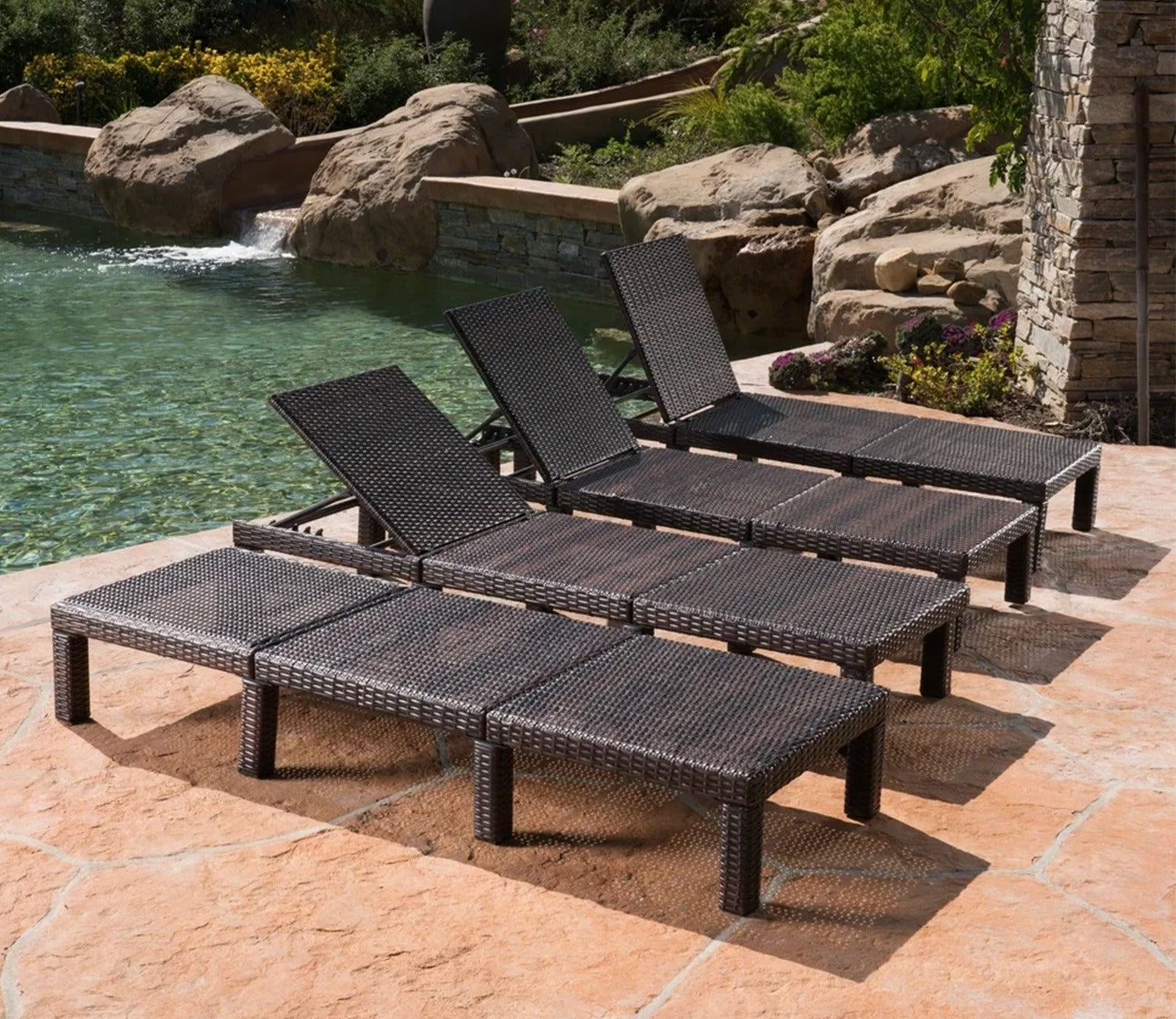 Dark Brown Adjustable Outdoor Lounger With White Cushions (Set Of 4)
