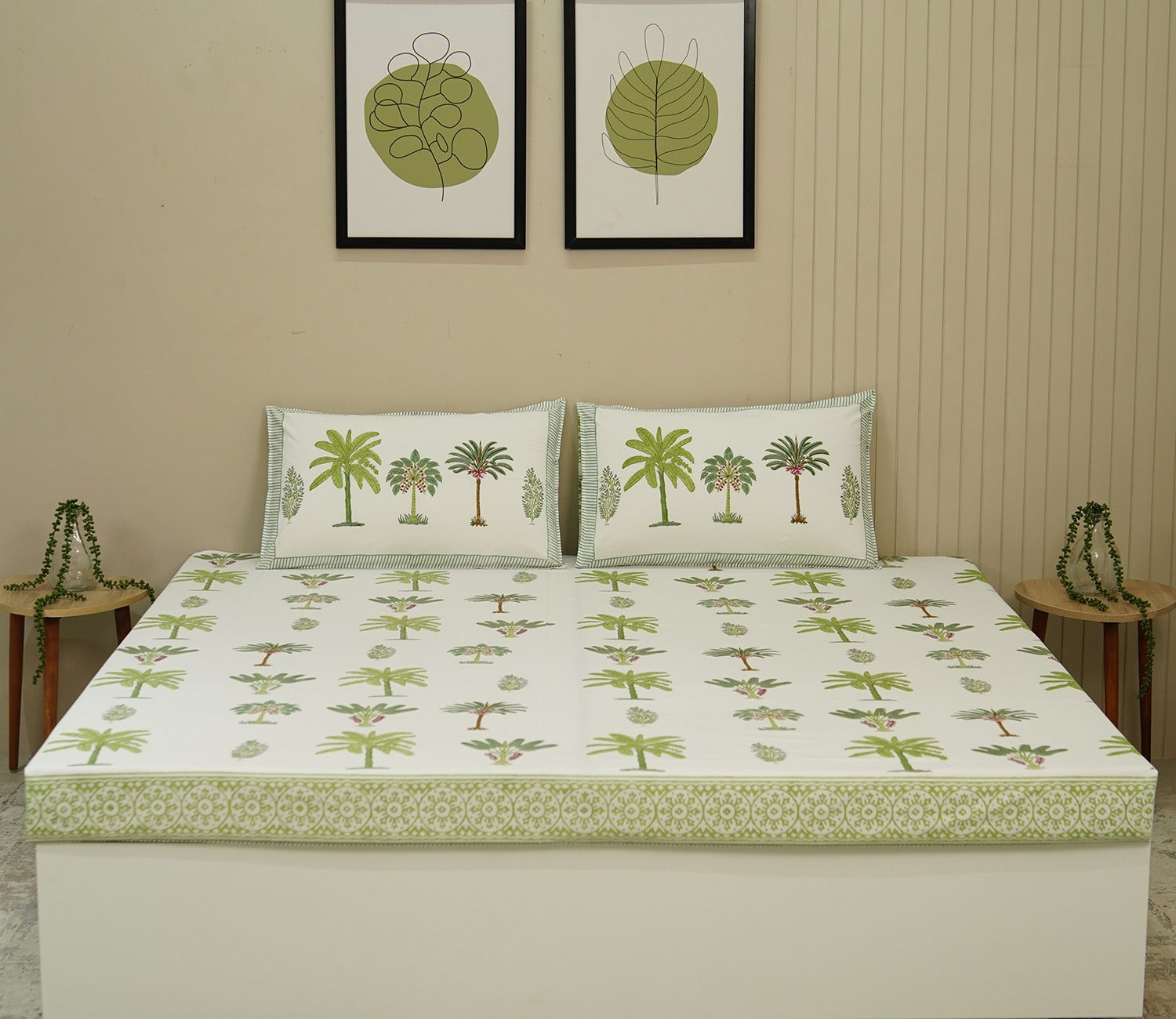 200 TC Leafy Impression Percale Cotton Bedsheet King Size With 2 Pillow Cover