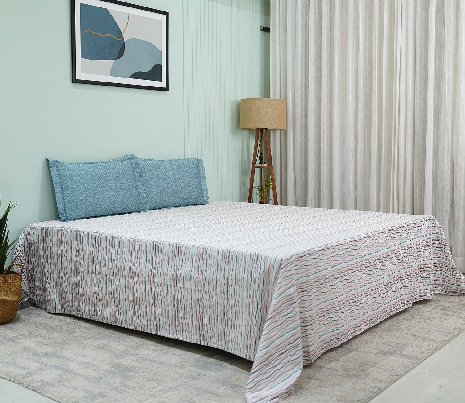 Akin Classic Printed King Size Bedsheet (Multi Colour)