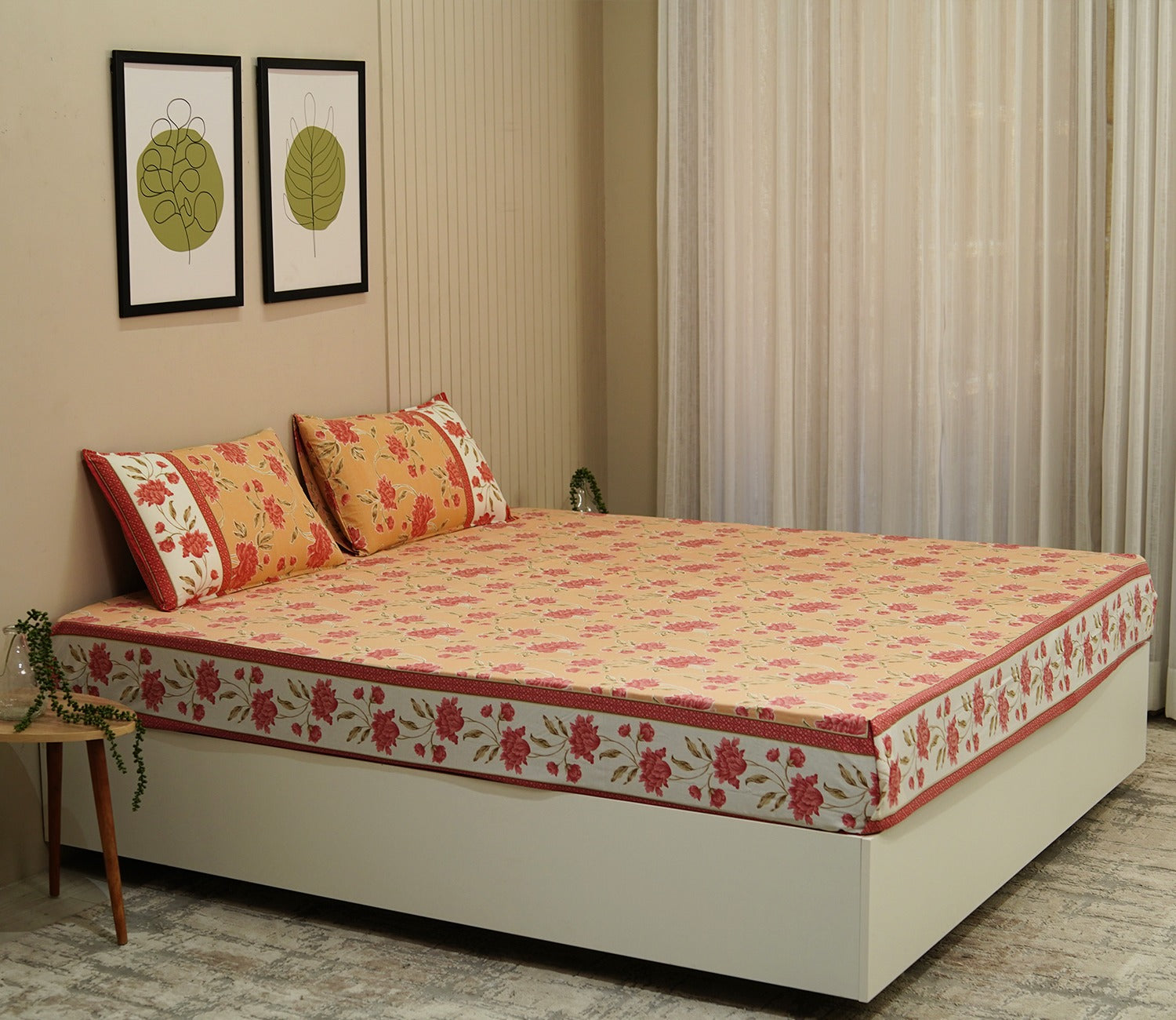 120 TC Imperial Blossoms Cotton Bedsheet King Size With 2 Pillow Cover (Peach)