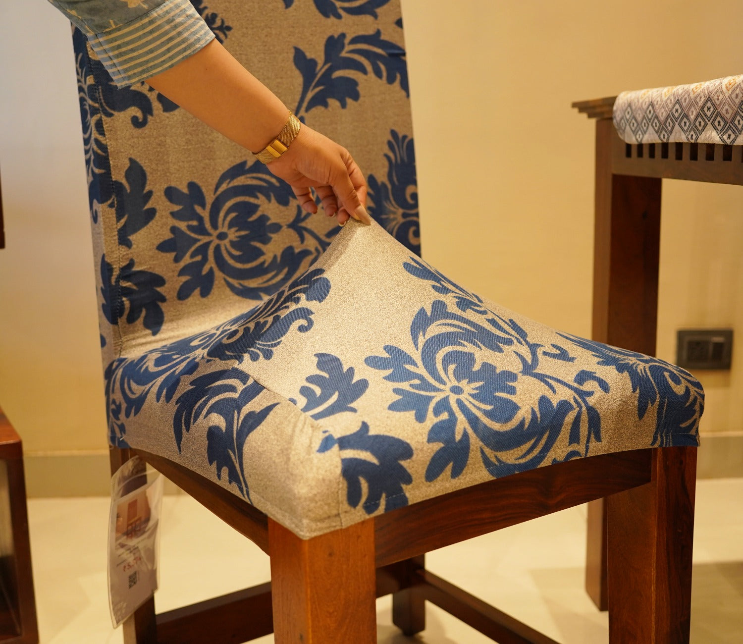 Grace Floral Printed Polyester Spandex 1 Piece Chair Cover (Blue)