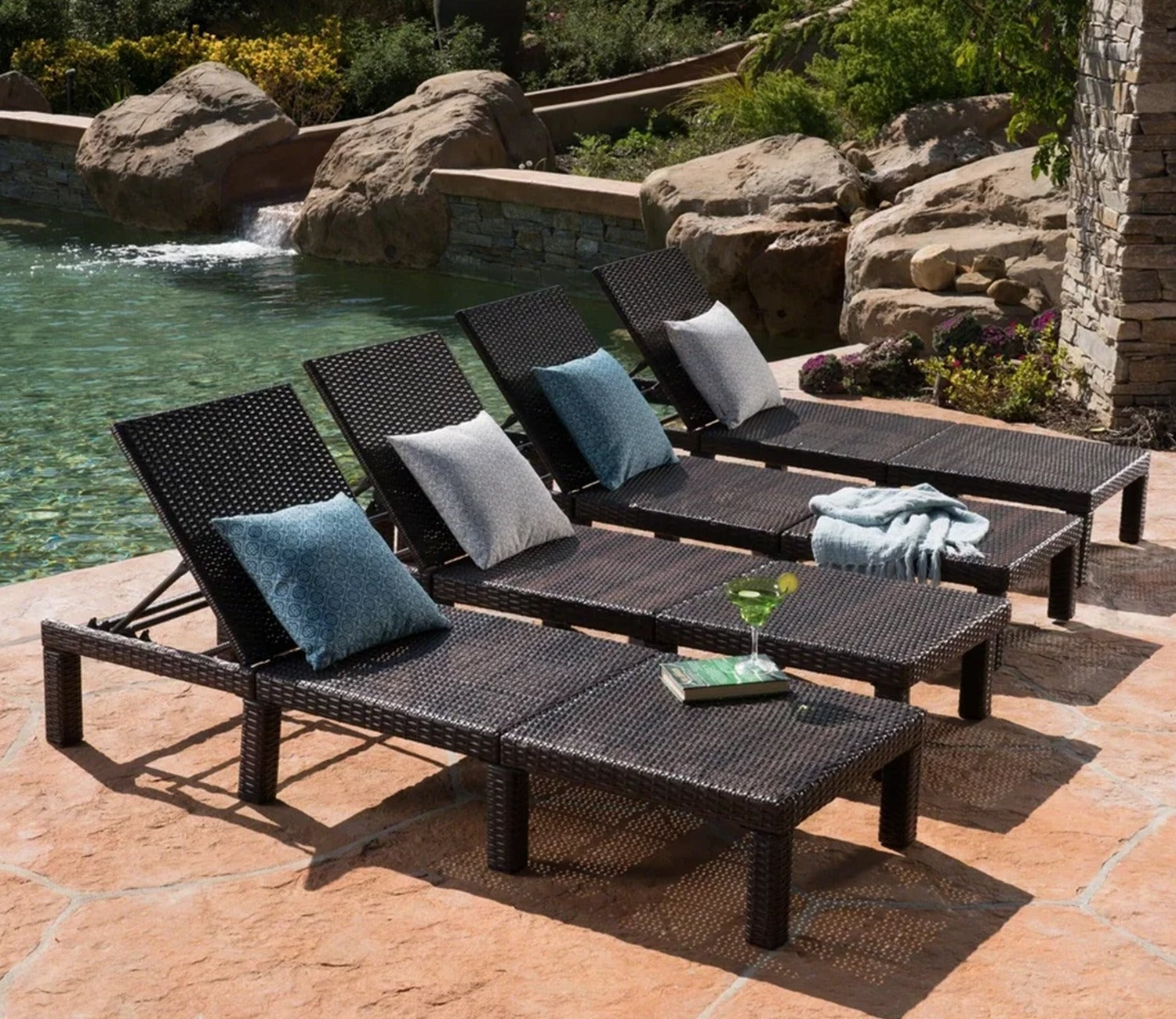 Dark Brown Adjustable Outdoor Lounger With Green Cushions (Set Of 4)