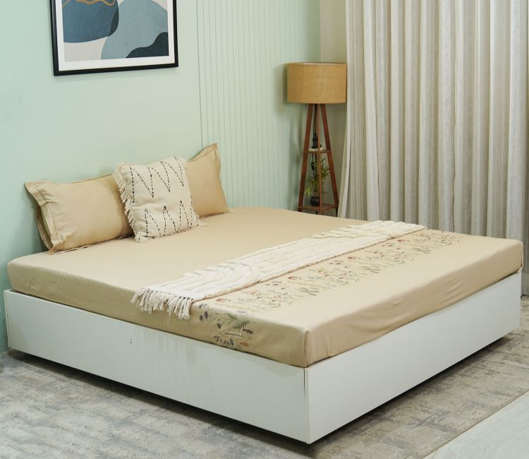 Yard Embroidery Flat Cotton Bed Sheet King Size with 2 Pillow Covers