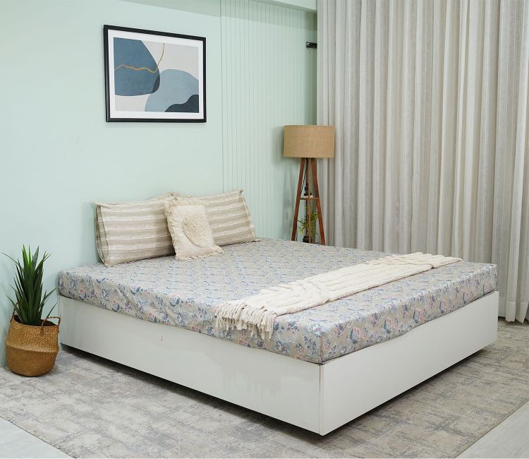 Mehrab Classic Printed King Size Bedsheet (Grey)