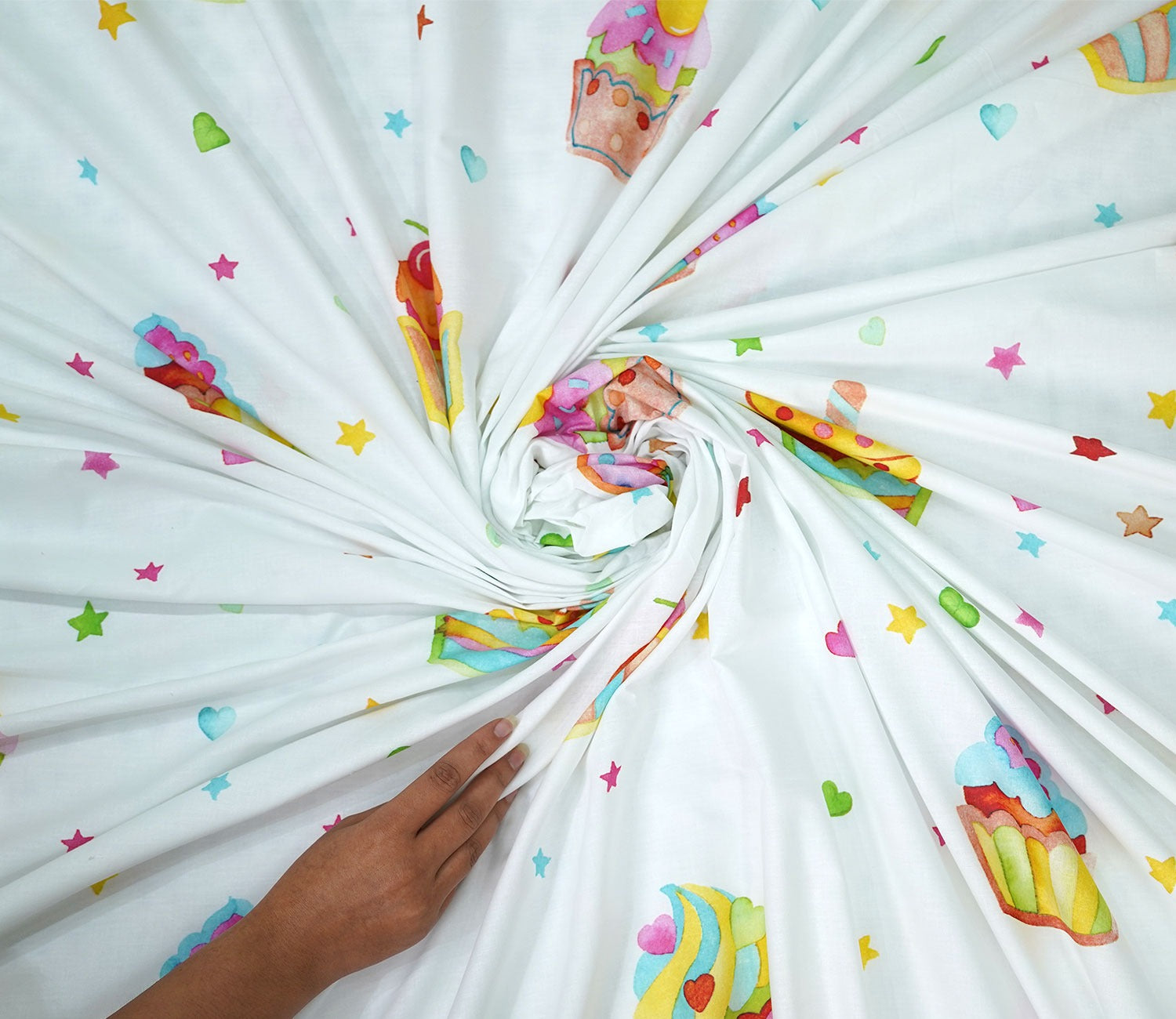 Cupcakes Flat Cotton Kids Bed Sheet King Size with 2 Pillow Covers