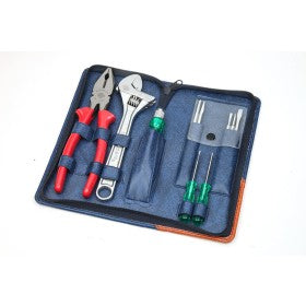 Trueliving_Universal Tool Kit Sets 1001	Adjustable Spanner 1171 C.P, Insulated Plier 1621-8j, S.D. Set 812 S.D. 932 & 839