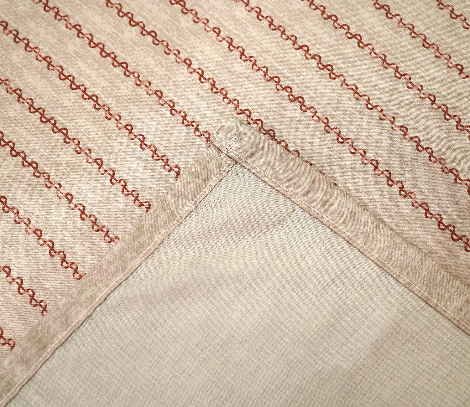 Acanthus Classic Printed King Size Bedsheet (Beige)