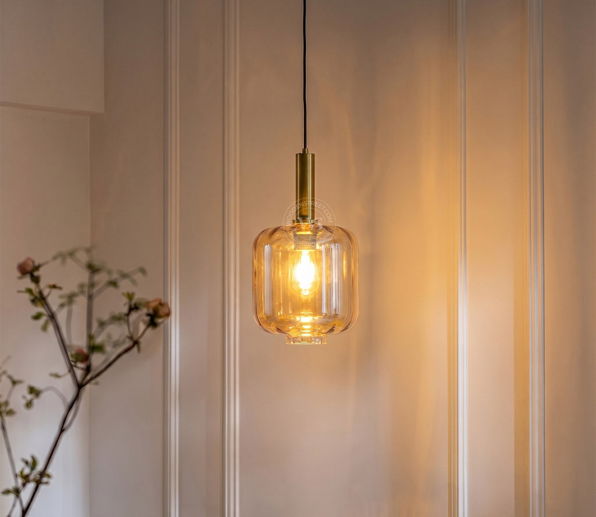Lustrous Glass Pendant Light (Bronze)