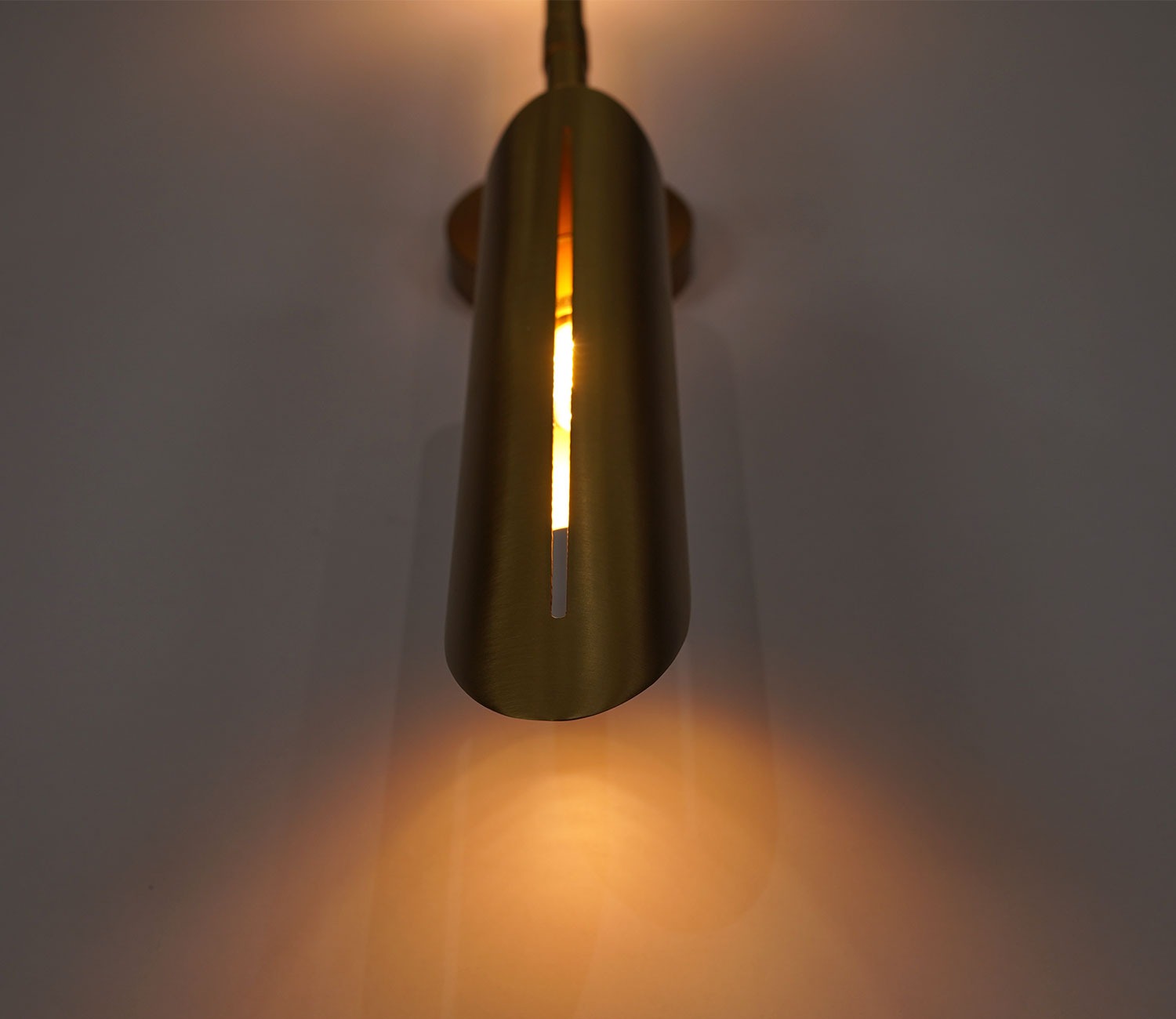 Sleek Wonders Wall Light