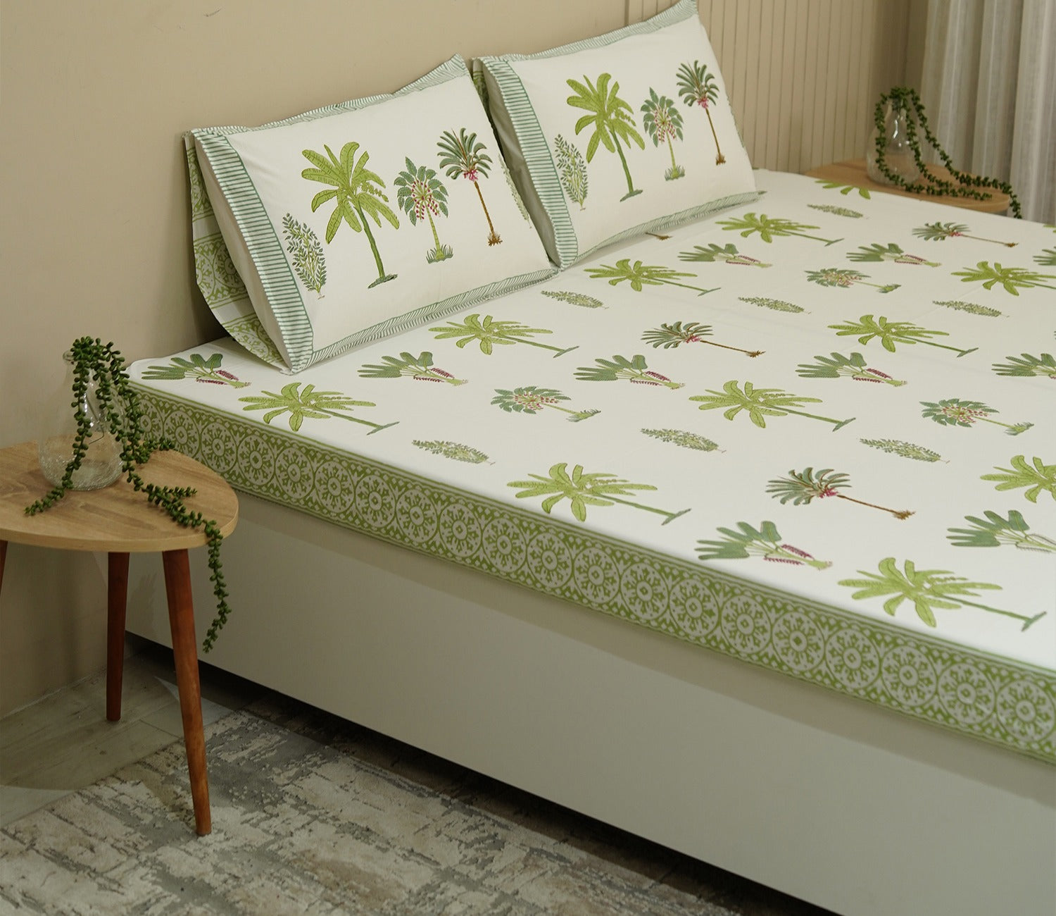 200 TC Leafy Impression Percale Cotton Bedsheet King Size With 2 Pillow Cover