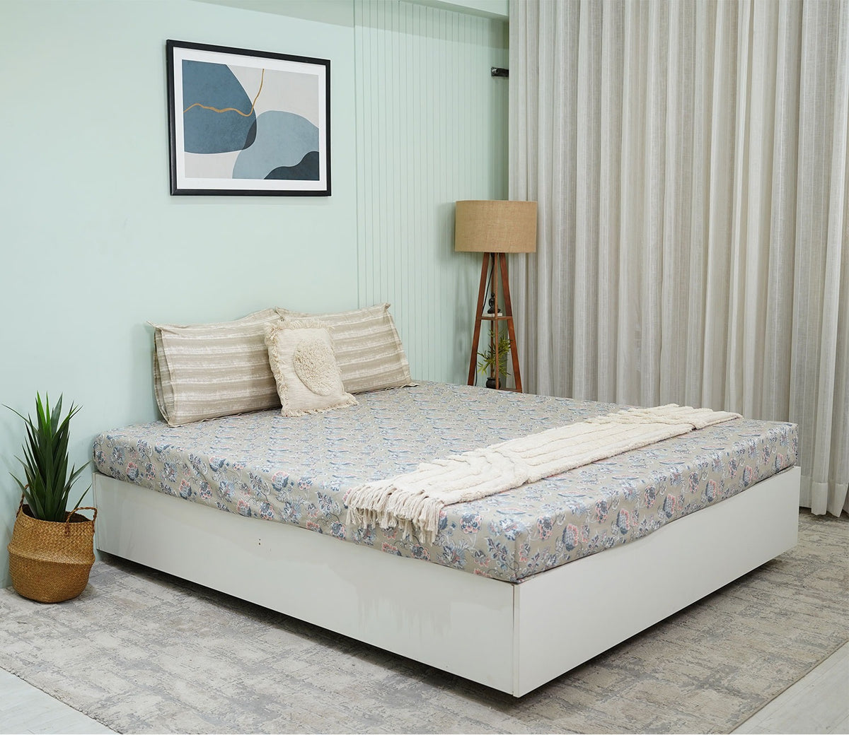 Mehrab Classic Printed King Size Bedsheet (Grey)