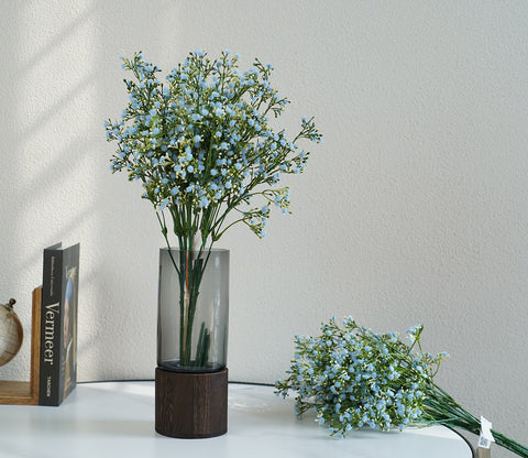 Delicate Husk Glass Vase With Wooden Base