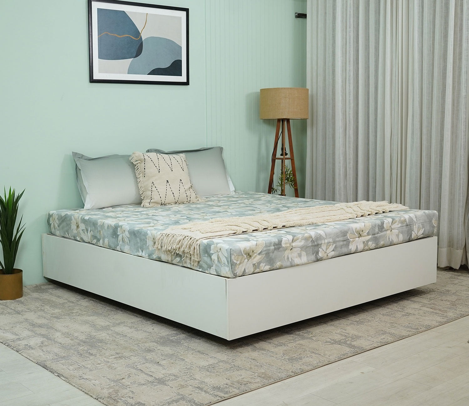Blossom Flat Cotton Bed Sheet King Size with 2 Pillow Covers (Grey)