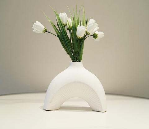Tranquil Pot Ceramic Vase (White, S)
