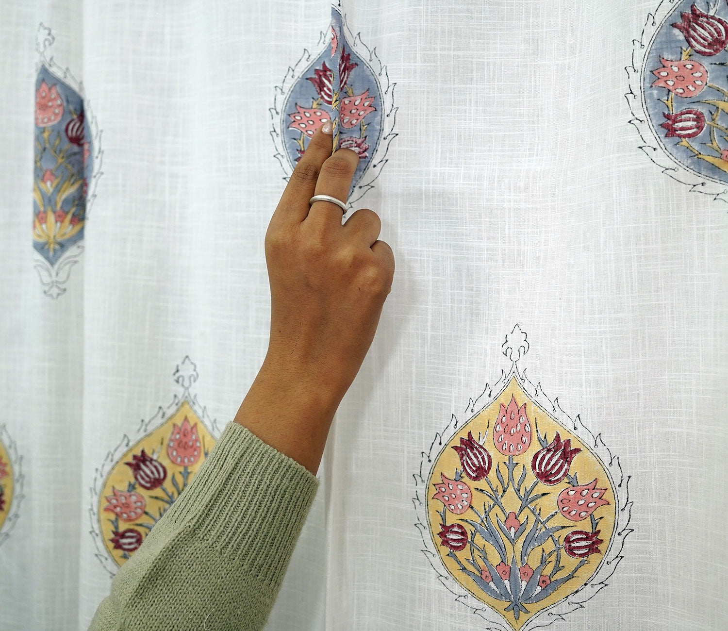 Flower Butah Multicolor 1 Piece Door Curtain (White, 7 Feet)