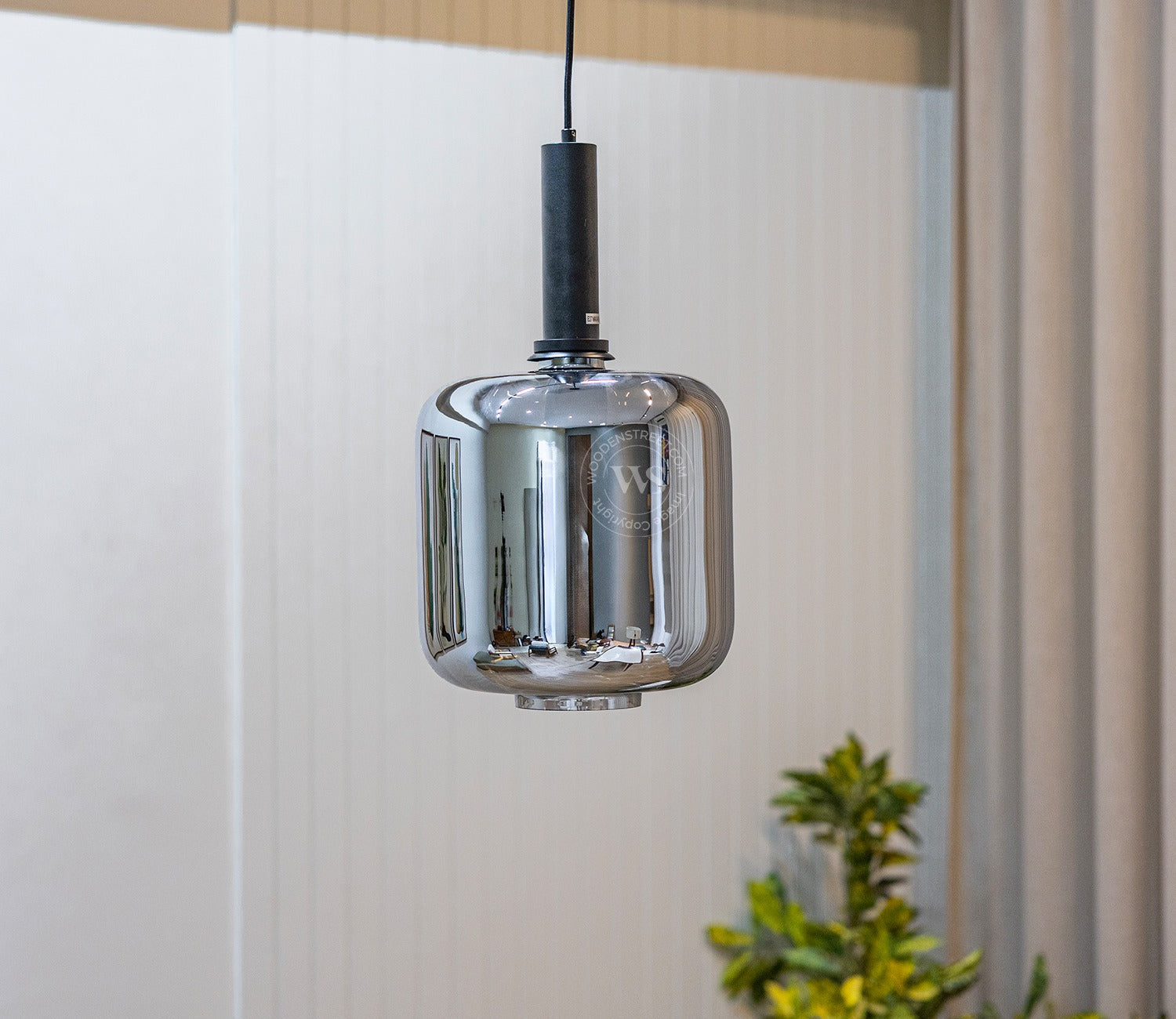 Lustrous Glass Pendant Light (Grey)