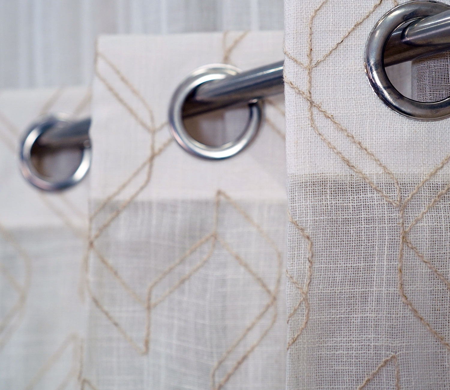 Threaded Patterned 1 Piece Sheer Curtain (Beige, 7 Feet)
