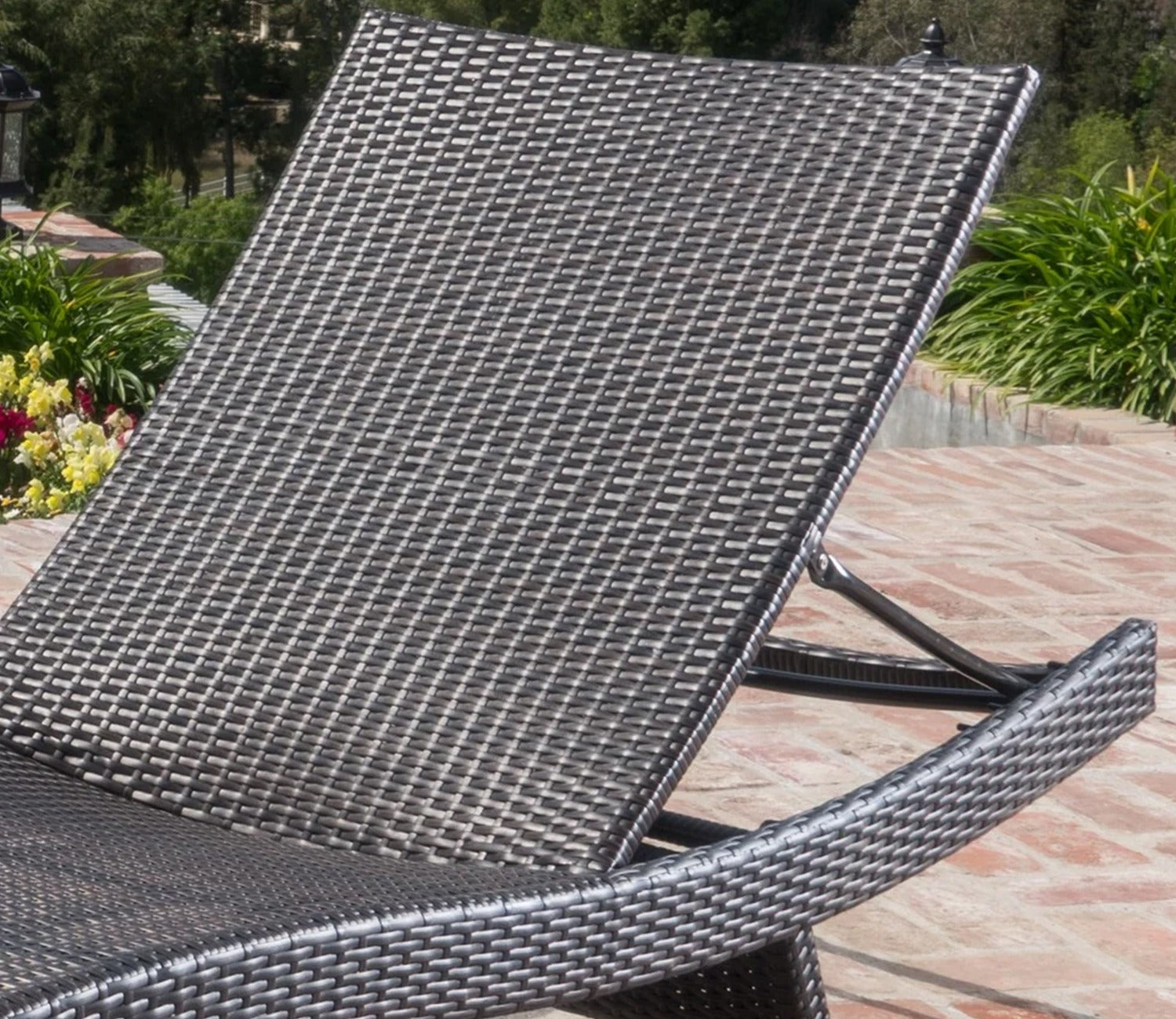 Dark Brown Outdoor Lounger With C Shape Table