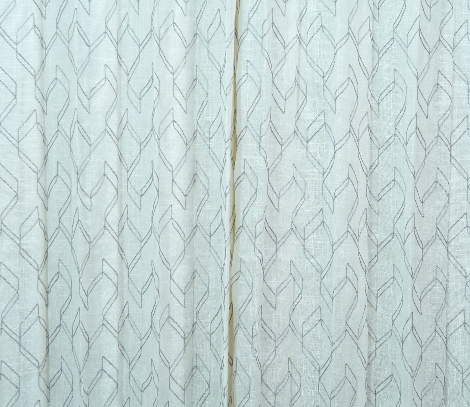 Threaded Patterned 1 Piece Sheer Curtain (Grey, 7 Feet)