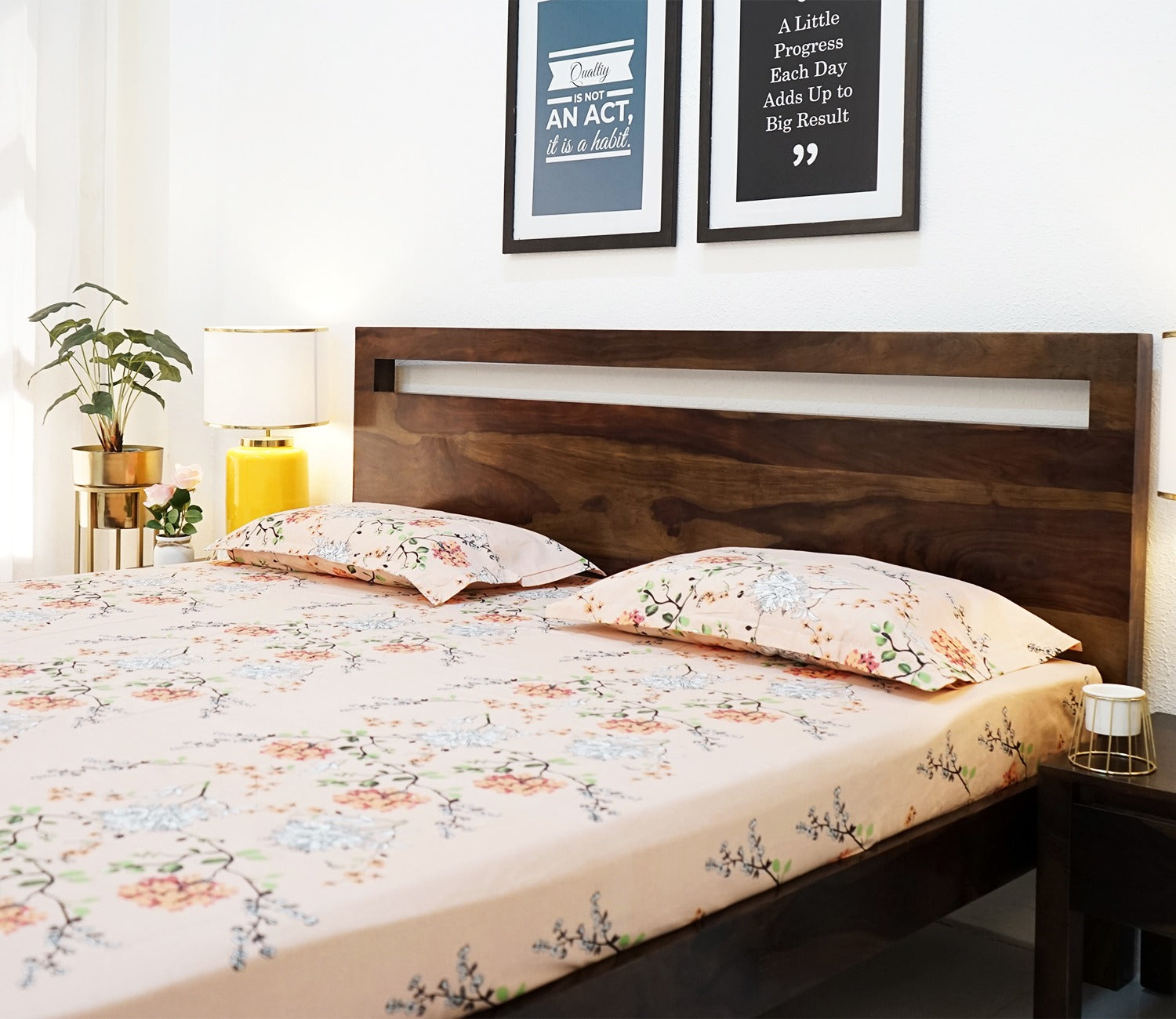 Bacon Bed without Storage (King Size, Walnut Finish)