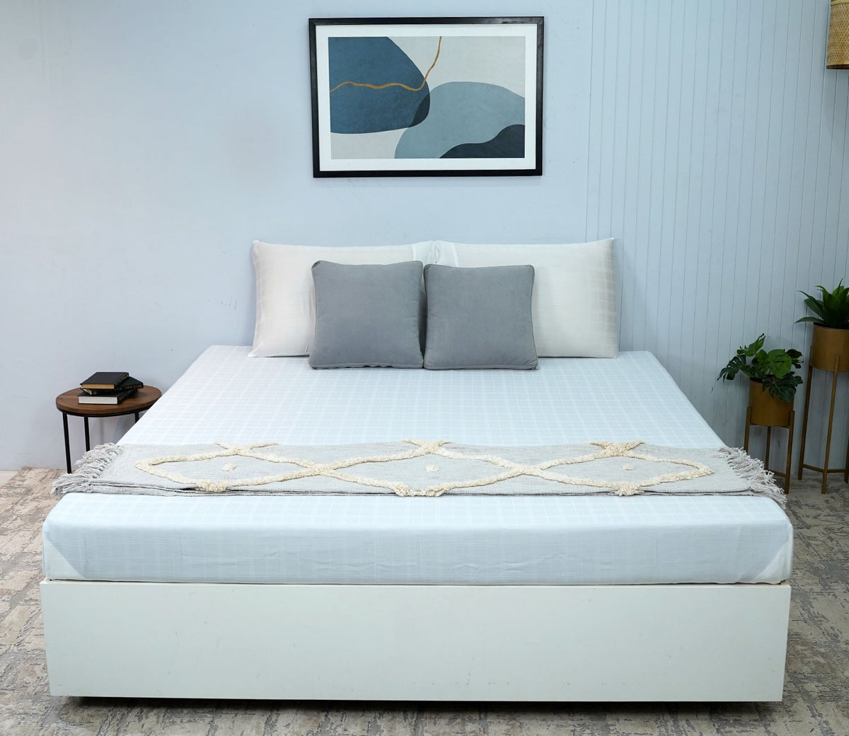 Dobby Checks Organic Bamboo 300 TC 2 Pillowcases and 1 Fitted Bedsheet (White, King Size)