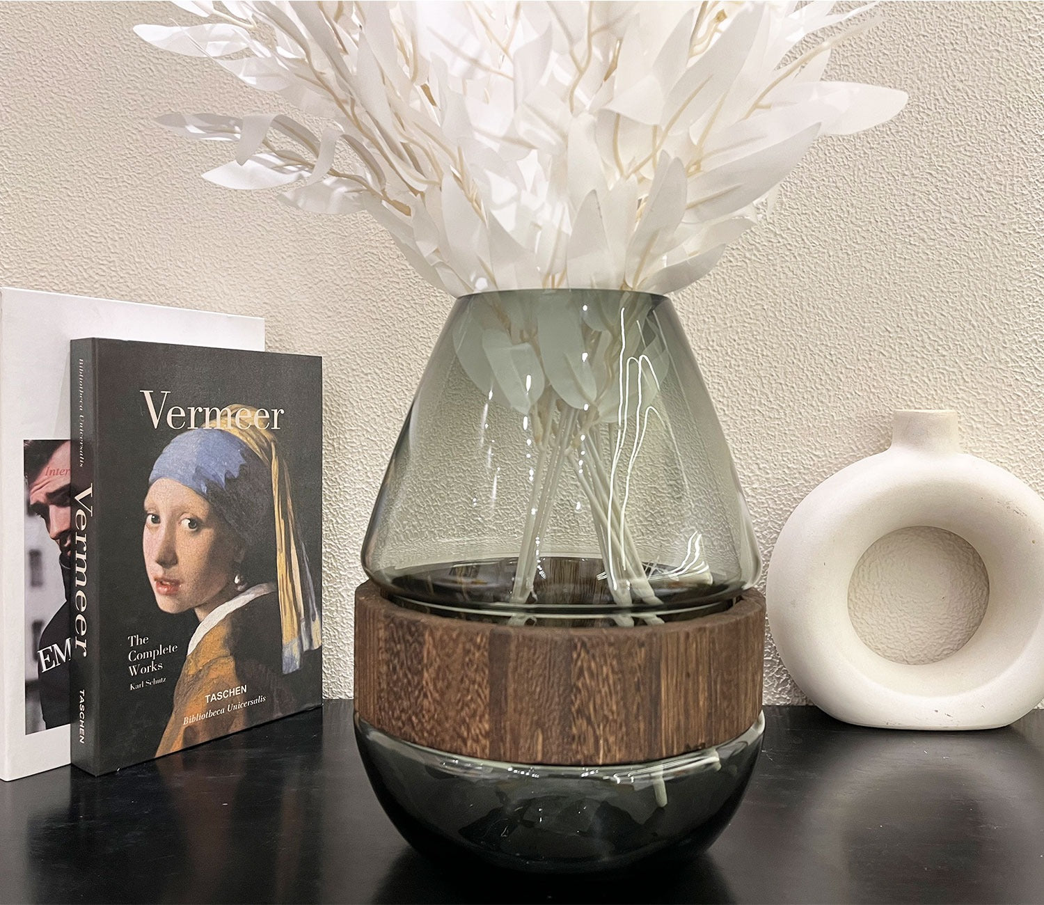 Botanic Wonders Glass Vase (Black, S)