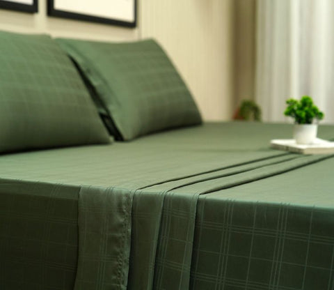 Dobby Checks Organic Bamboo 300 TC 2 Pillowcases and 1 Fitted Bedsheet (Green, Queen Size)
