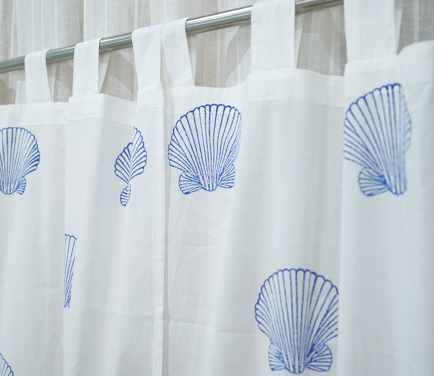 Shell 1 Piece Door Curtain (White, 7 Feet)