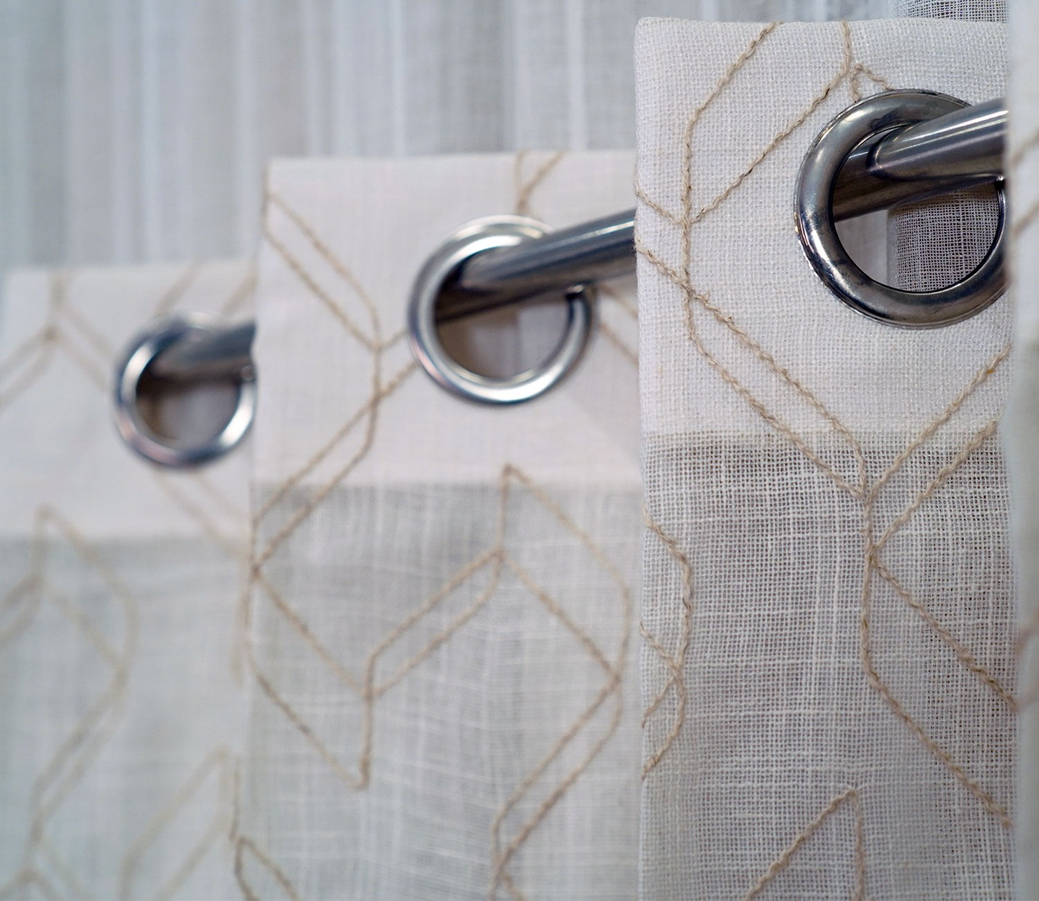 Threaded Patterned 1 Piece Sheer Curtain (Beige, 7 Feet)