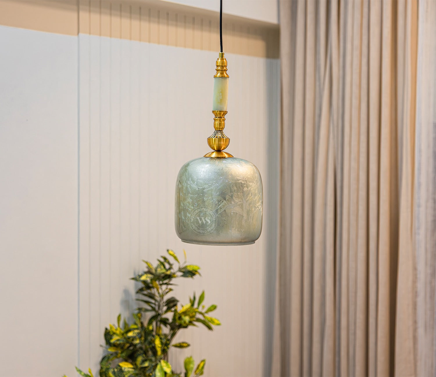 Laurel Glass Hanging Lights (Bronze)
