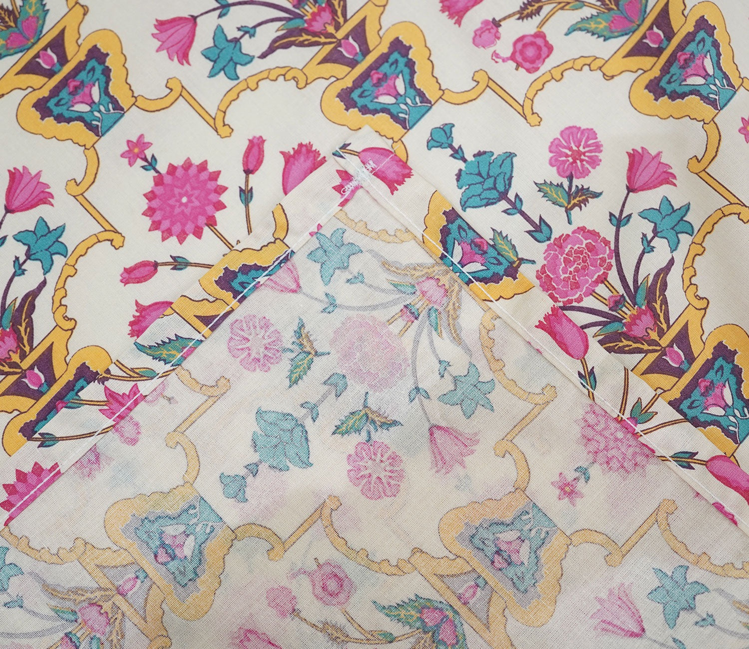 Jaipur Celebration Queen Size Bedsheet (Pink)
