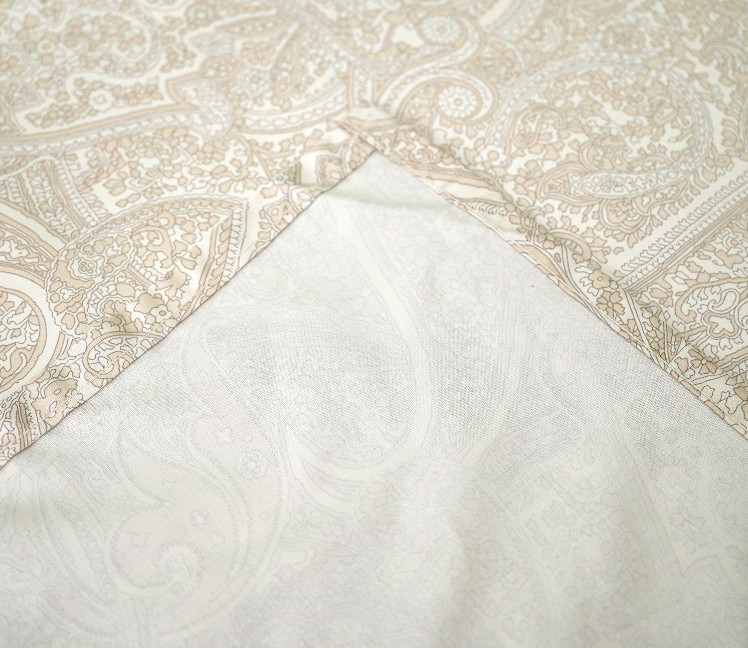 Alison Nectorsoft King Size Bedsheet