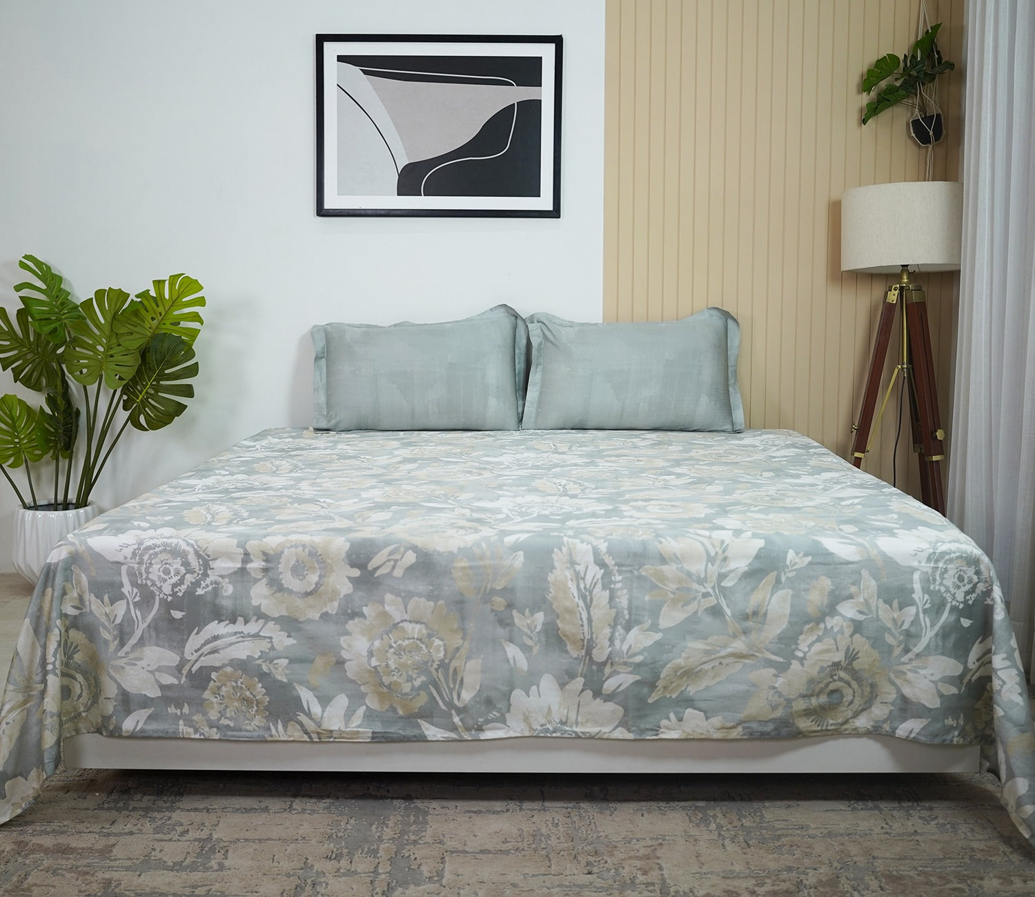 Camellia 300 TC Flat Pure Cotton King Size Bedsheet With 2 Pillow Covers (Grey)