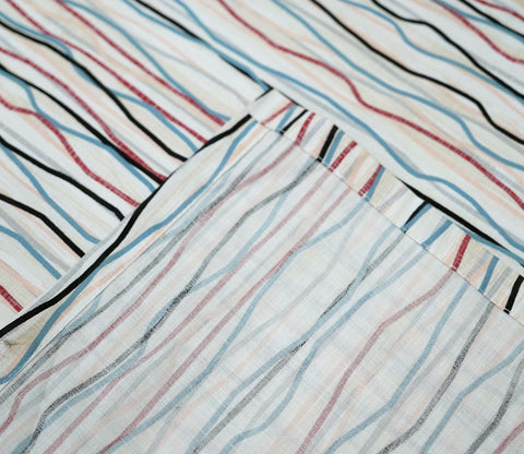 Akin Classic Printed King Size Bedsheet (Multi Colour)