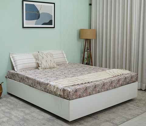 Allure Classic Printed King Size Bedsheet (Peach)
