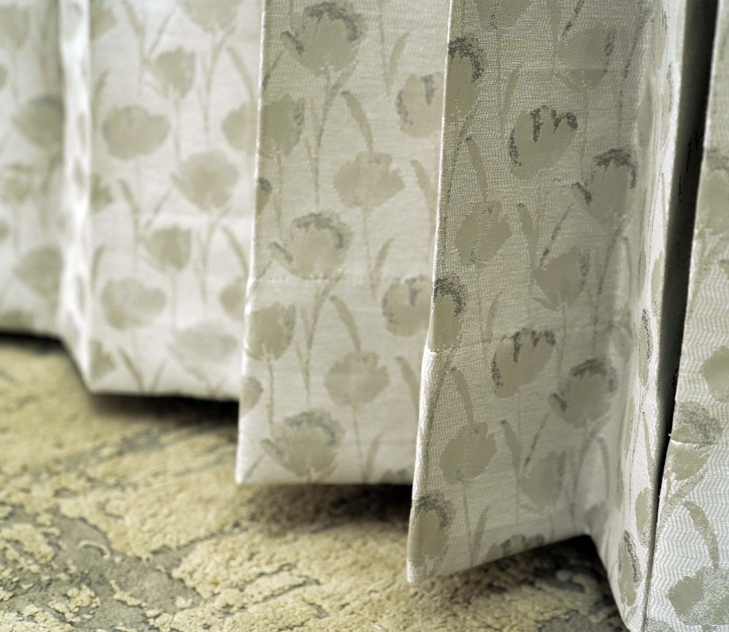 Rose Sparkle Floral Printed Blackout 1 Piece Curtain (Grey, 7 Feet)