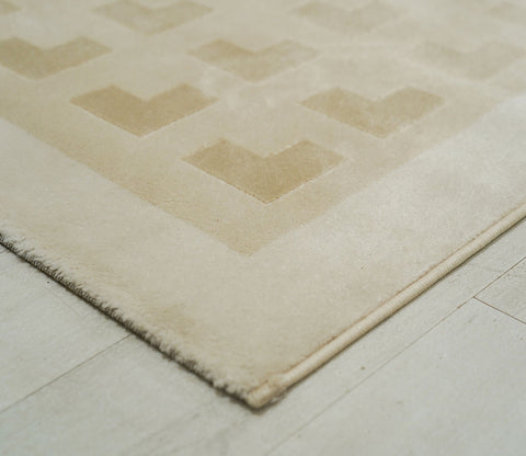 Bricka White and Beige Checkered Carpet  (11 x 7.8 Feet)