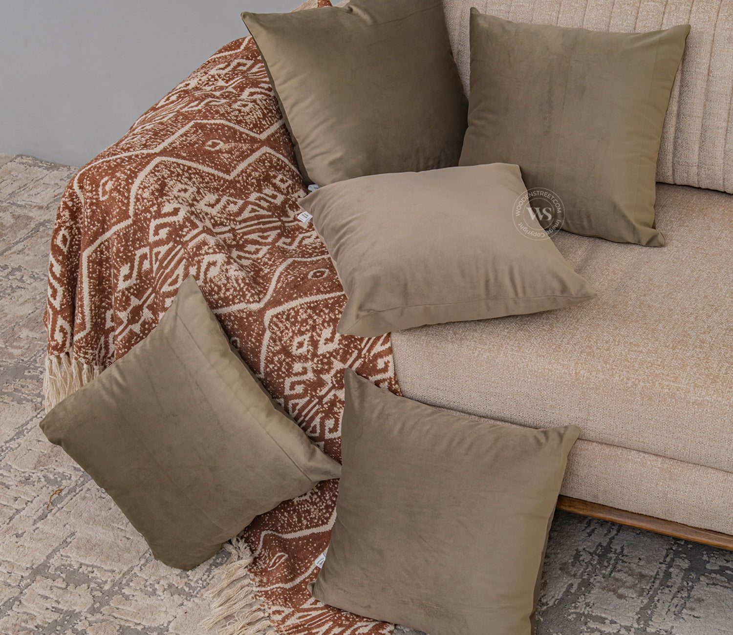 Cupid Velvet Cushion Covers - Pack of 5 (18 x 18 Inches, Pearl Beige)