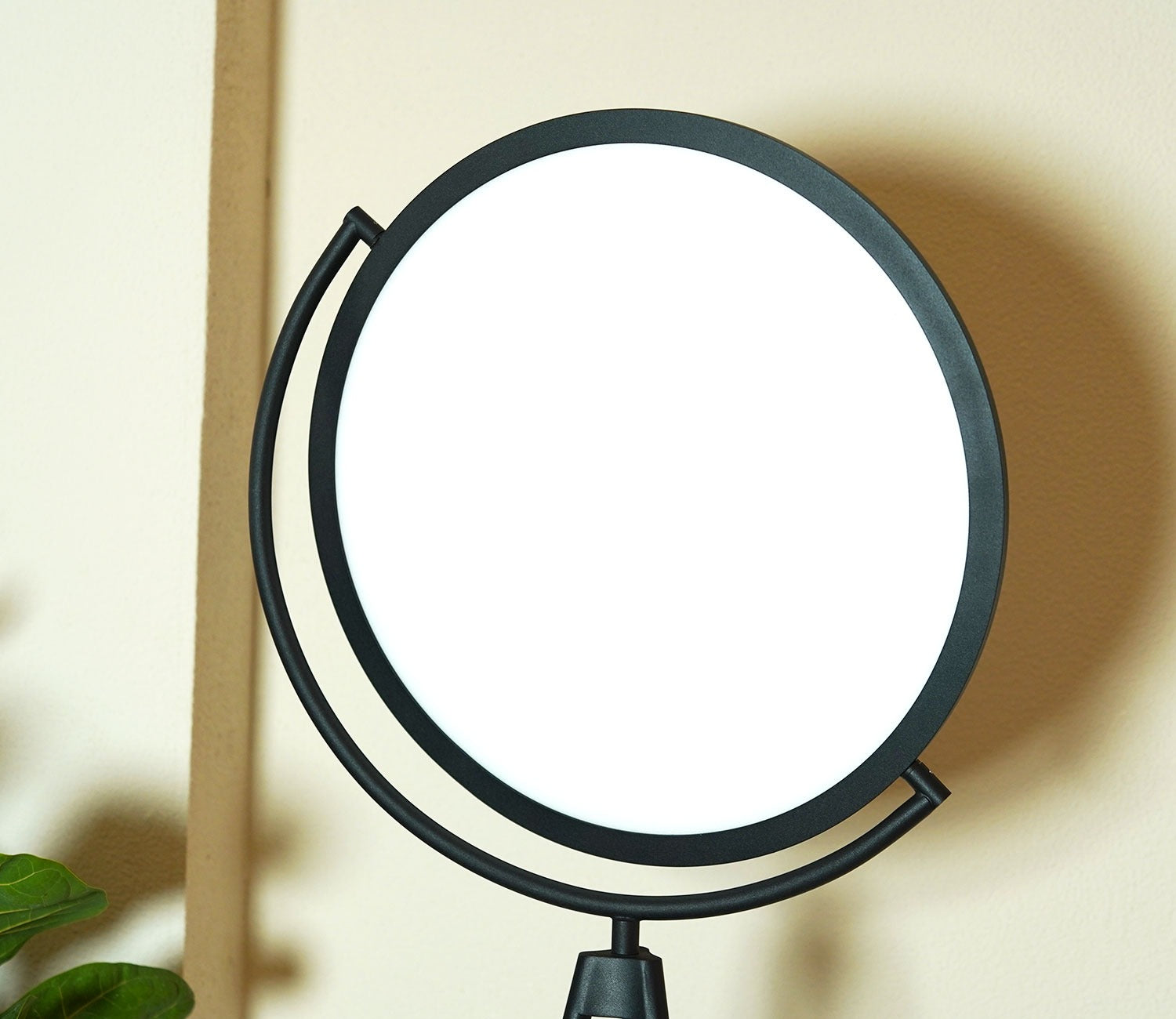 Oberon Retro LED Floor Lamp