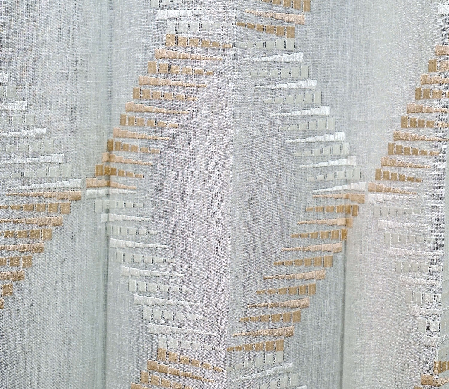 Rhombus Door 1 Piece Sheer Curtain (White, 7 Feet)