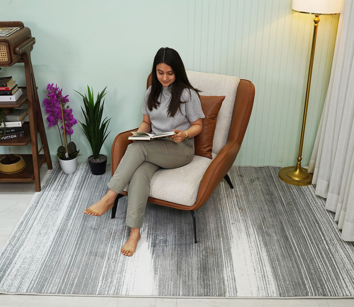 Mersey Grey Abstract Carpet (7.5 x 5 Feet)