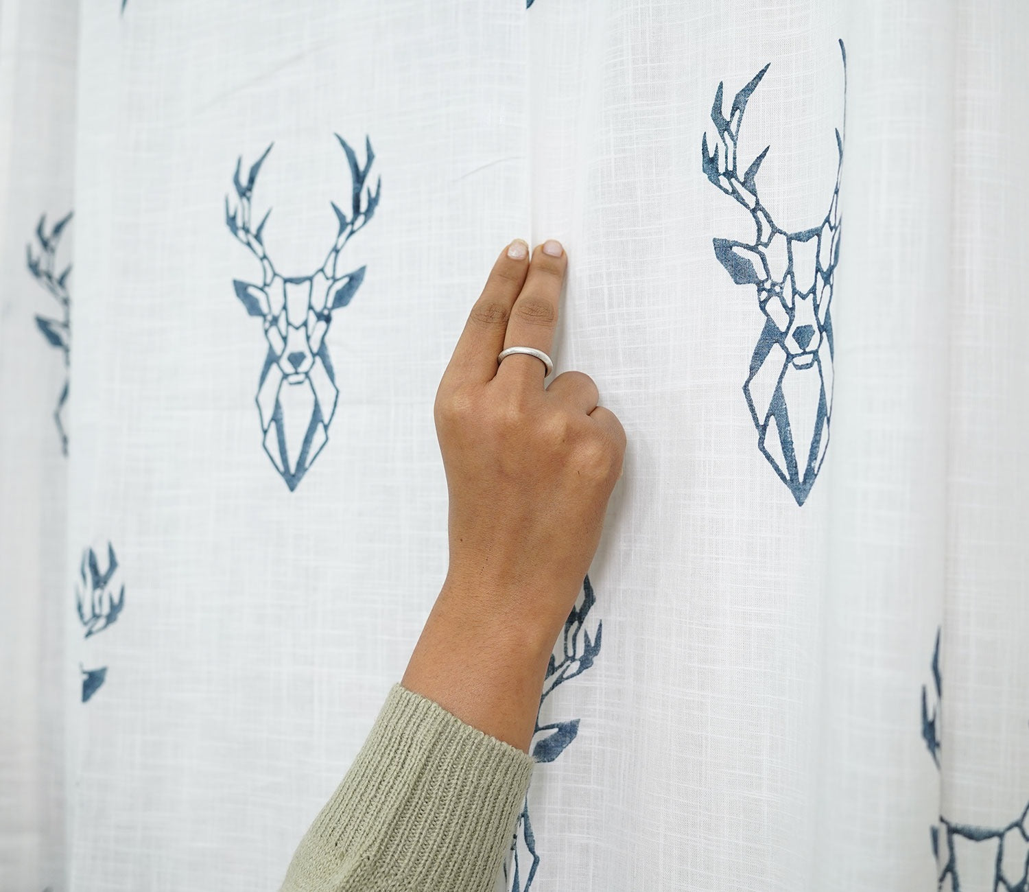 Barasingha 1 Piece Door Curtain (White, 7 Feet)